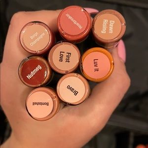 Bundle of 8 Sealed Lipsense